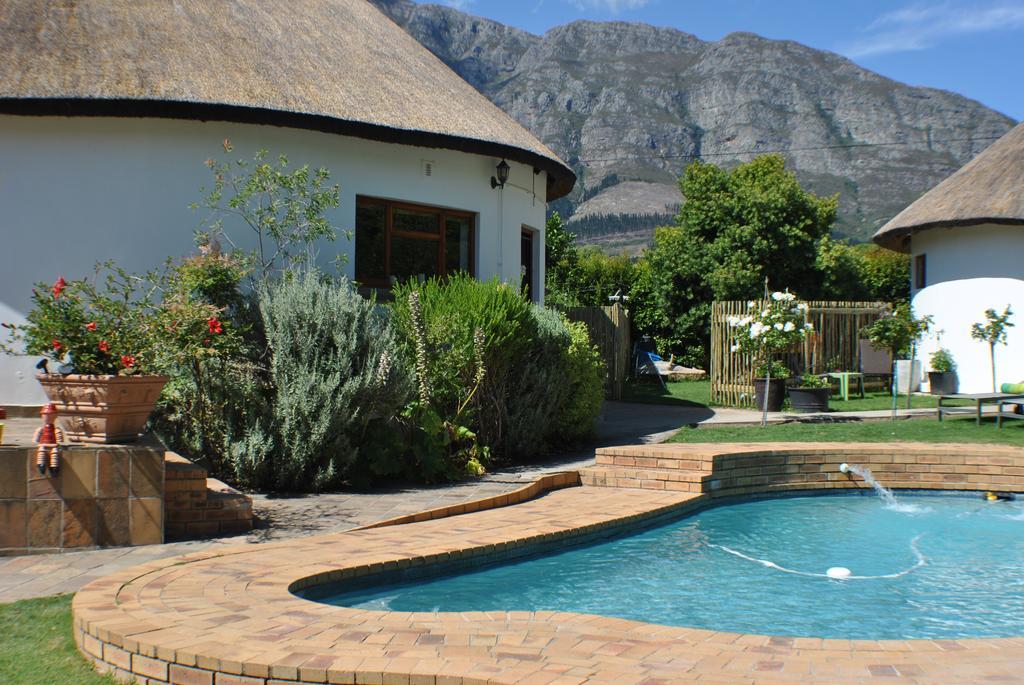 Roundhouse Guesthouse Franschhoek Bagian luar foto