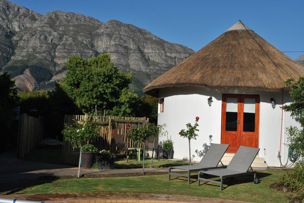 Roundhouse Guesthouse Franschhoek Bagian luar foto